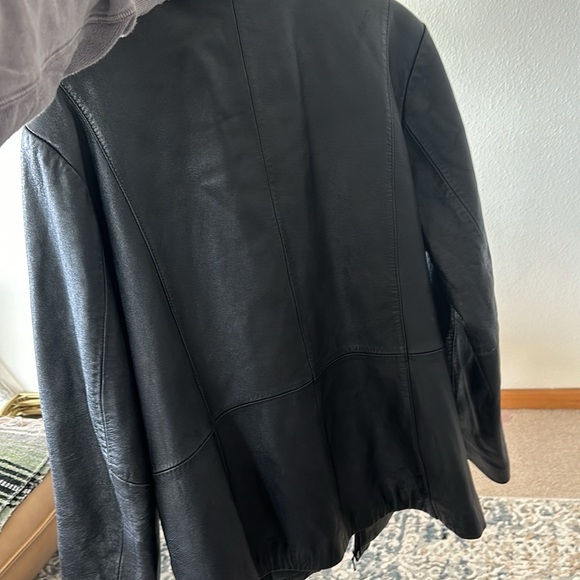 Black leather jacket - Picture 7 of 7